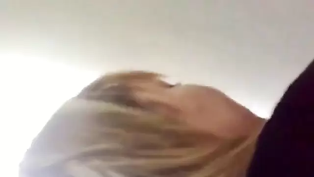 Evli Kırgız kız, iş arkadaşı tarafından sikerken